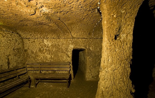 Derinkuyu: ancient multilevel underground city