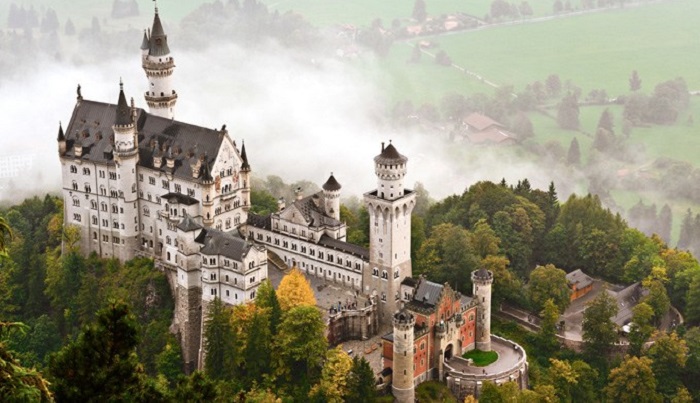 The most beautiful castles in Europe, 25 photos